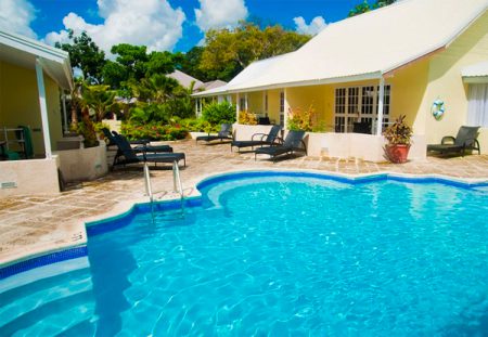 BARBADOS - Island Inn Hotel 35% Airline Staff Discount